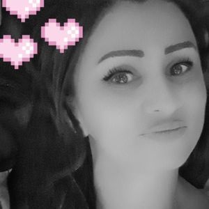 Meet your Posher, Corina